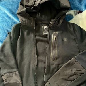 Nike Sportswear Tech Fleece/ XL Big Kids (Boys) Full Zip Hoodie